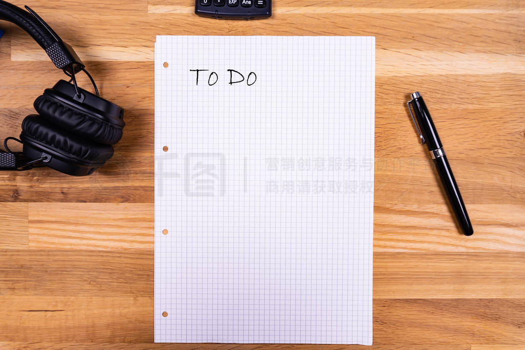 A notepad with a note saying