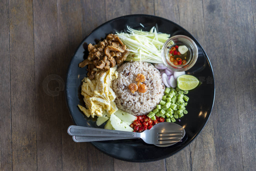 Thai food, Rice Seasoned with Shrimp Paste, khaao khlook gabpi