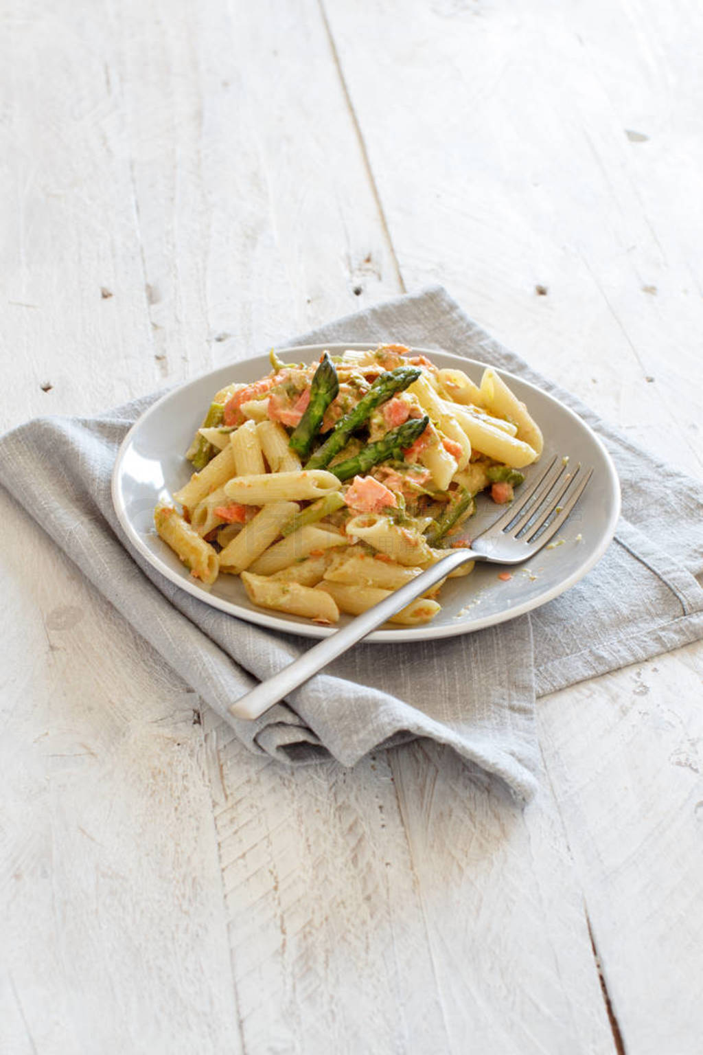 Asparagus and Salmon Penne Pasta