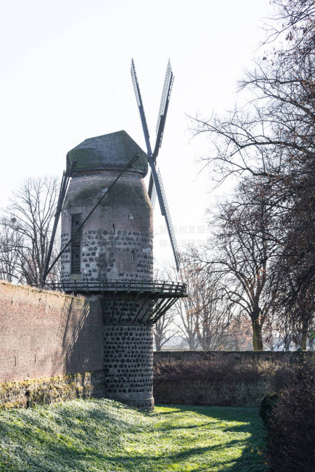 Windmill, monument to the city of Zons