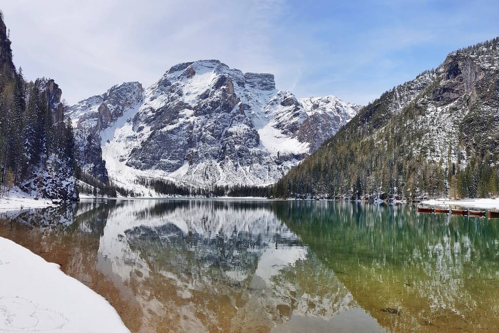The famous mountain lake in Italy. Bryce Lake in the Alps