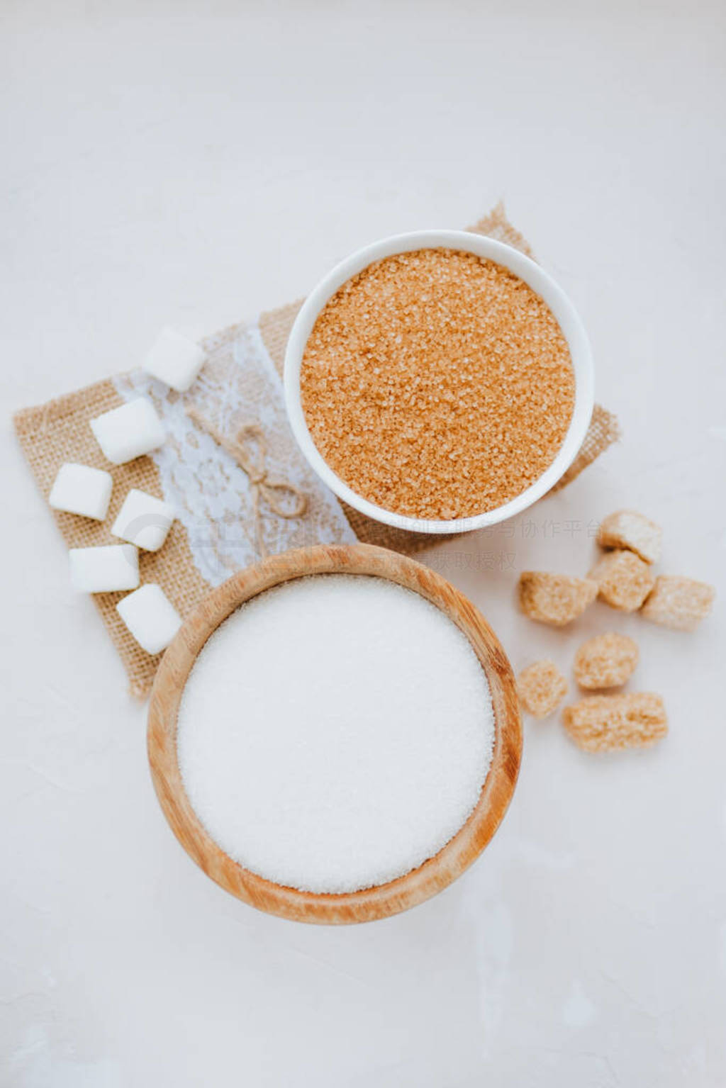 Composition with sugar, different types of sugar.