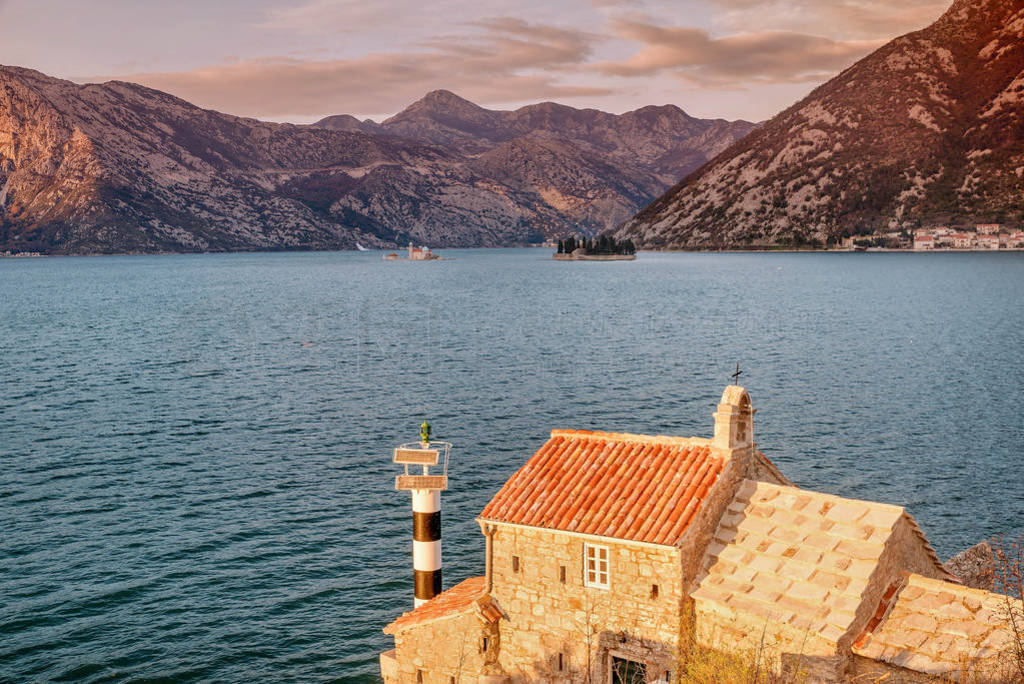 ǵʹʥĸ Verige, Kotor, ɽ