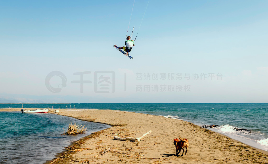 һˮȤ kitesurf ںɽAda 