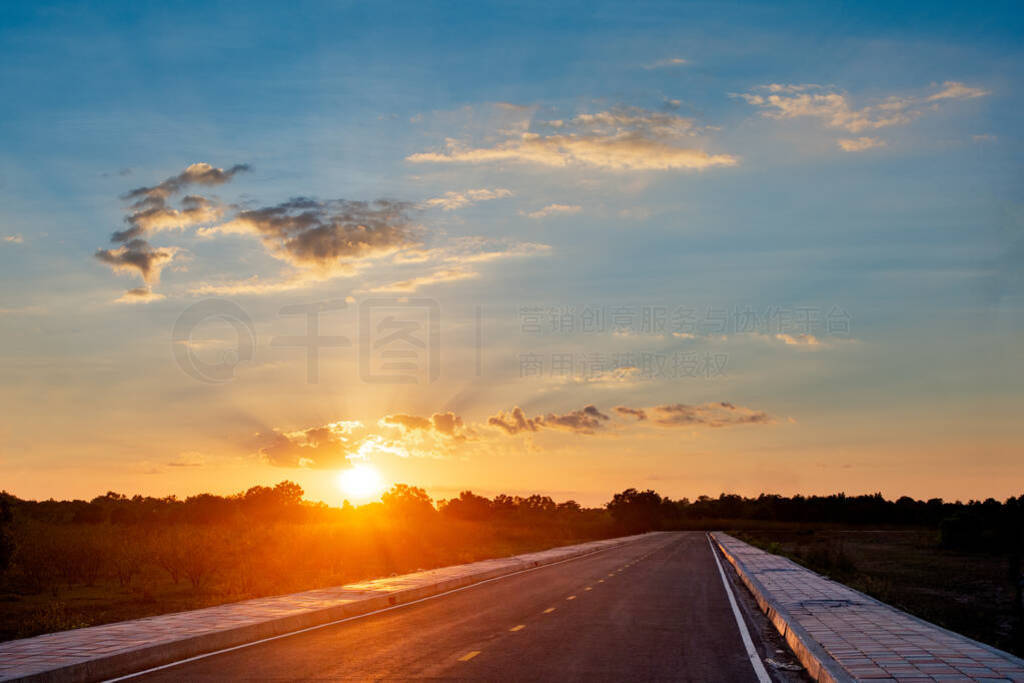 Empty asphalt road blue sky and sunset backgroung with copy spac