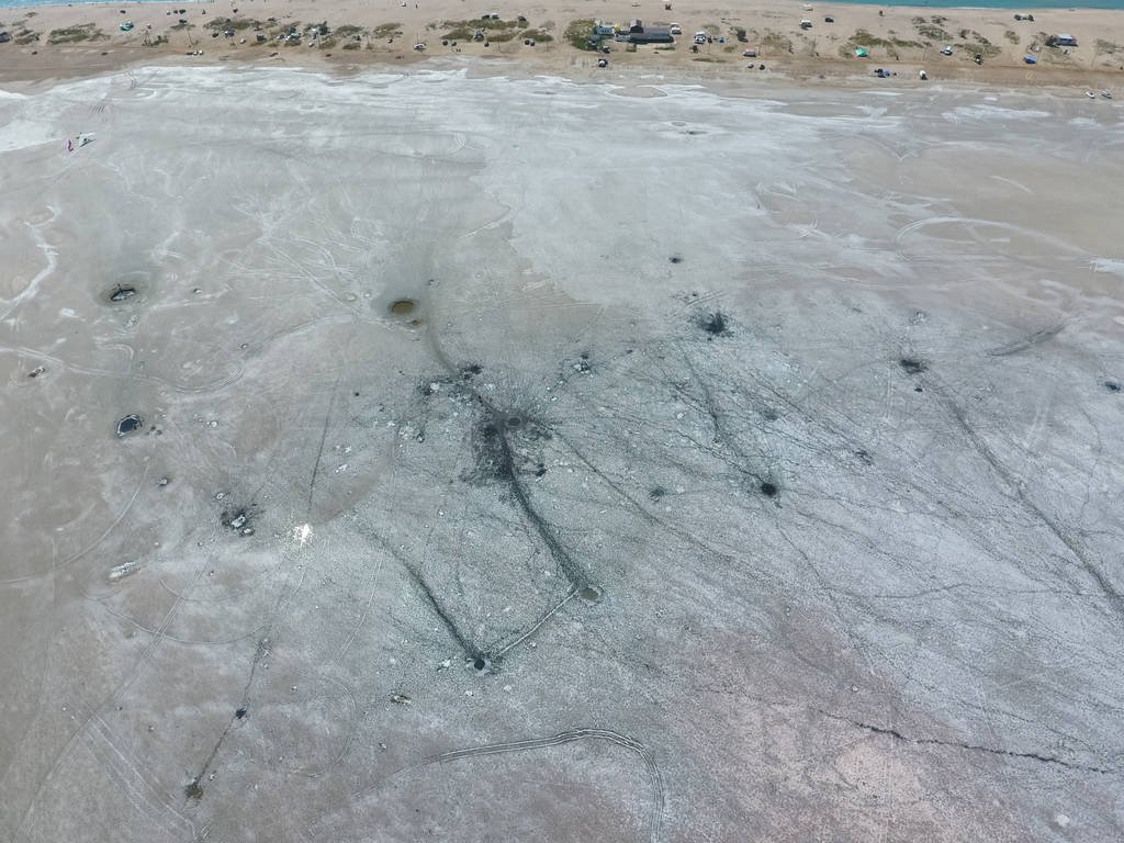 Top view of the salt lake mud sources. External similarity with