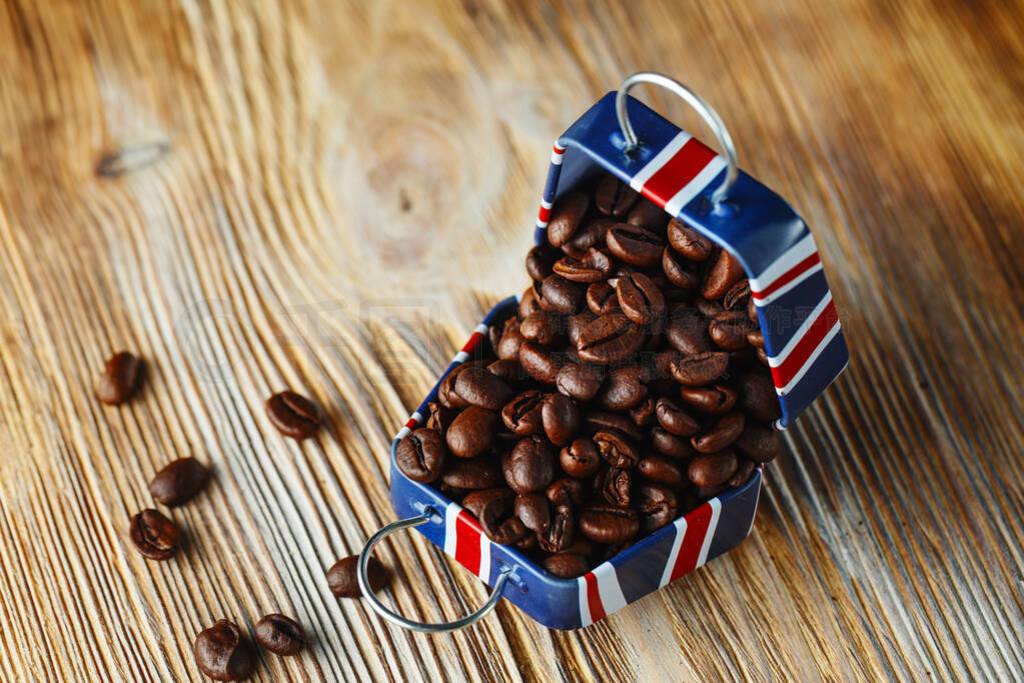 Coffee beans in the small case with britain flag pattern