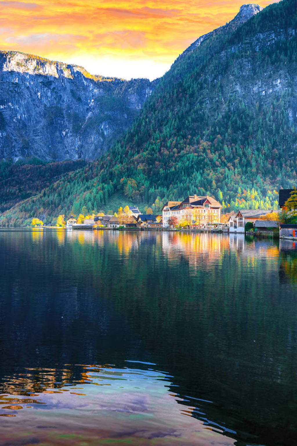 Ĺ˹ɽ˹غķ羰 ڻ˹غϵհ ص㣺ȼٴHallstatt Salzkammerg