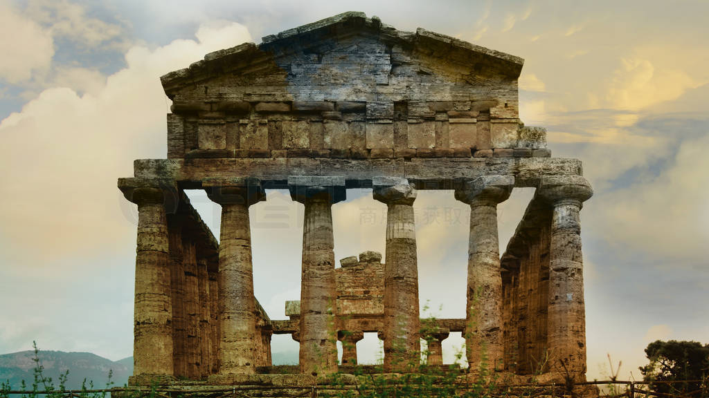  Paestum ַ