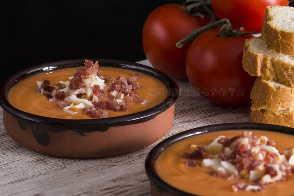 Ͱ¬ salmorejo