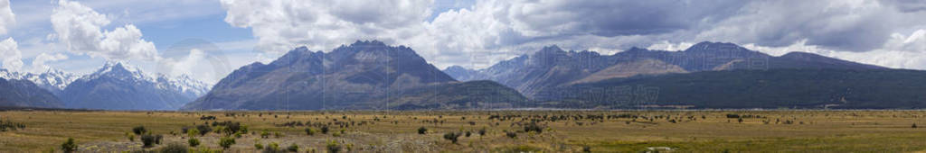 View of the alpine high mountains and the plateau of Mount Cook