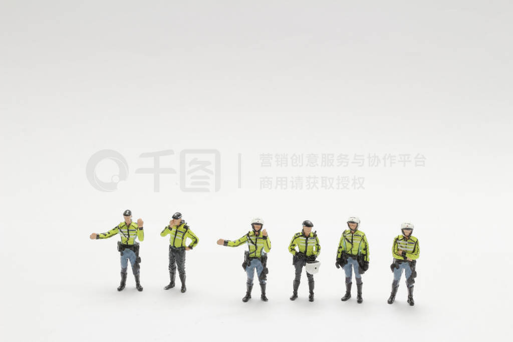 A scale police figure. 23 Dec 2019. fun of mini of figure world