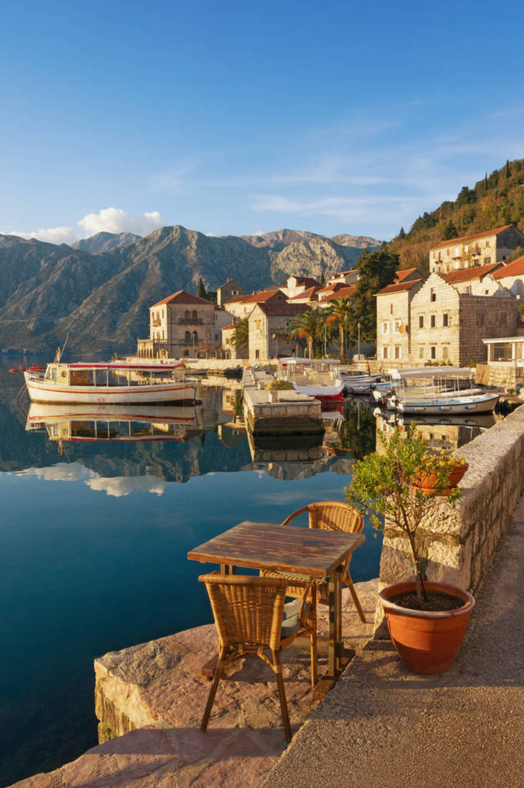 Perast ̡ж塢 ɽ