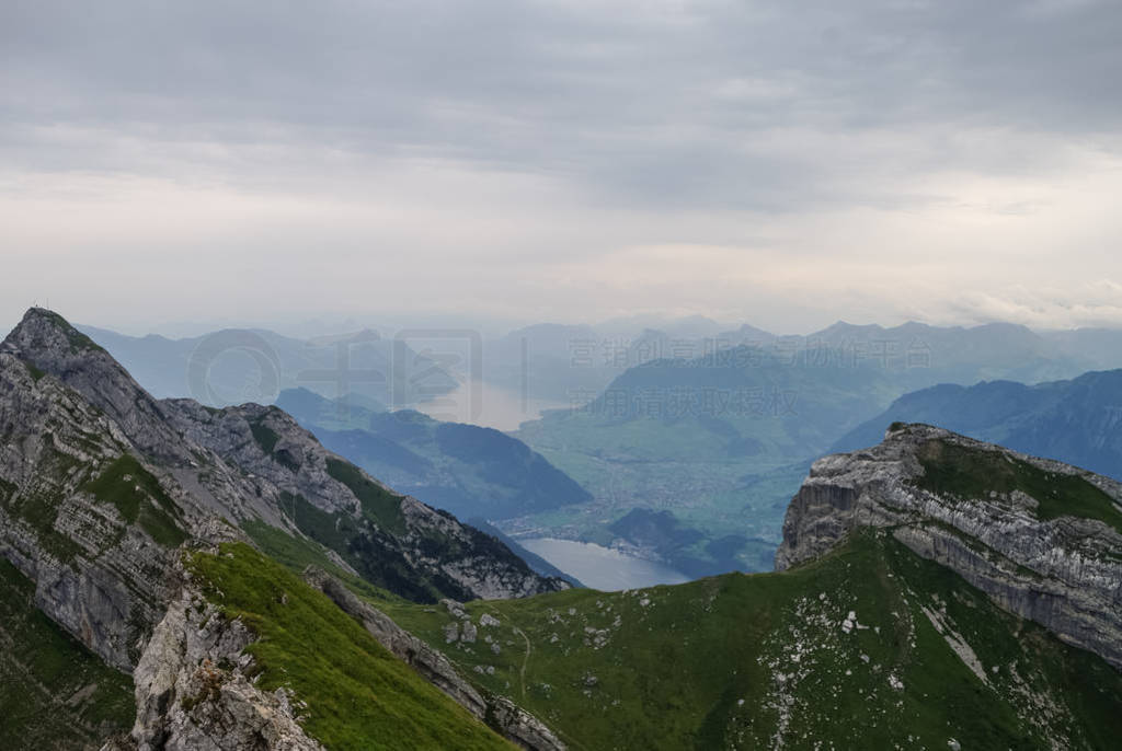 ľɫ¬ (Vierwaldstattersee) ɽ Rigi  Buergerstock  Pilatus