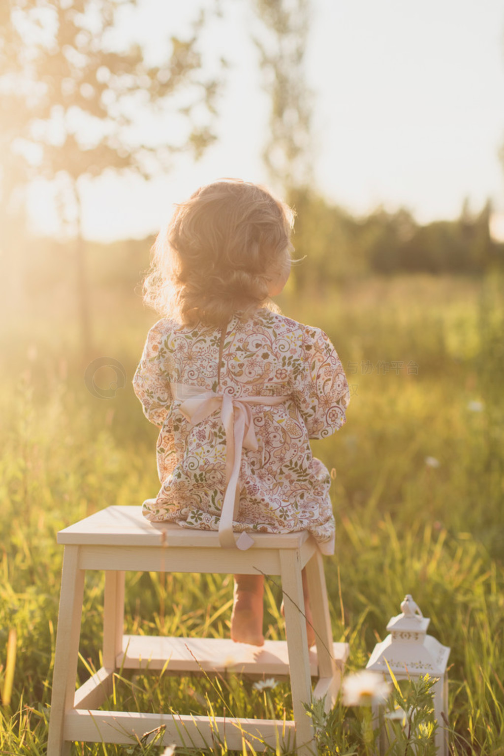 little girl on the nature, ?sunset