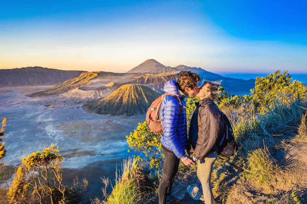 ӡצ۵ϵBromo Tengger Semeruҹ԰һճǰǿ͵Īϵ׳