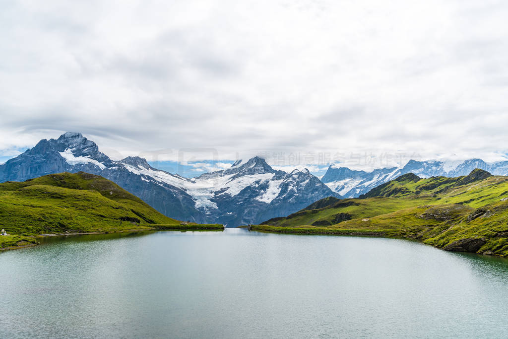 ʿGrandelwaldжƵSchreckhornWetterhornBachalpsee