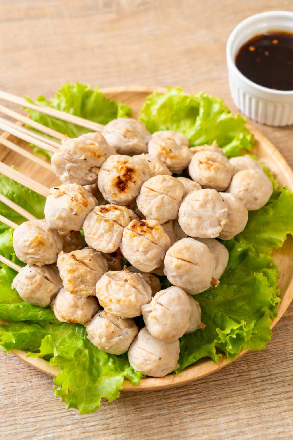 grilled pork meatballs with sweet chili sauce