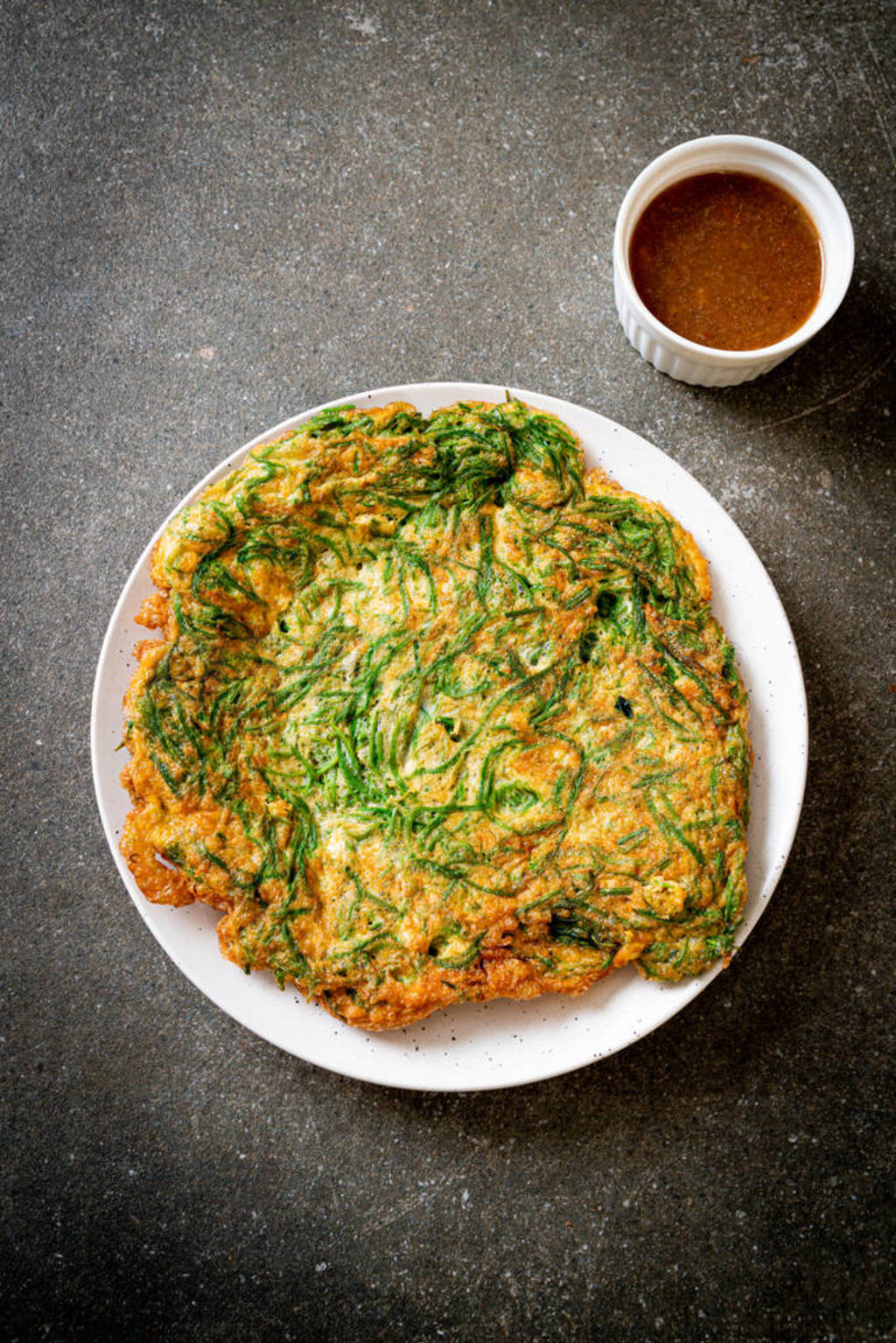 Fried Egg with Climbing Wattle and Spicy Shrimp Paste