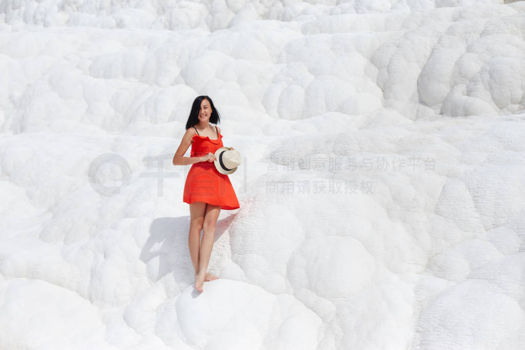 һźɫȹӵŮŰɫʯһPamukkale