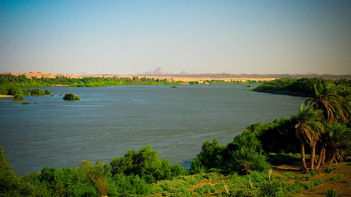 苏丹凯玛塞岛附近尼罗河全景