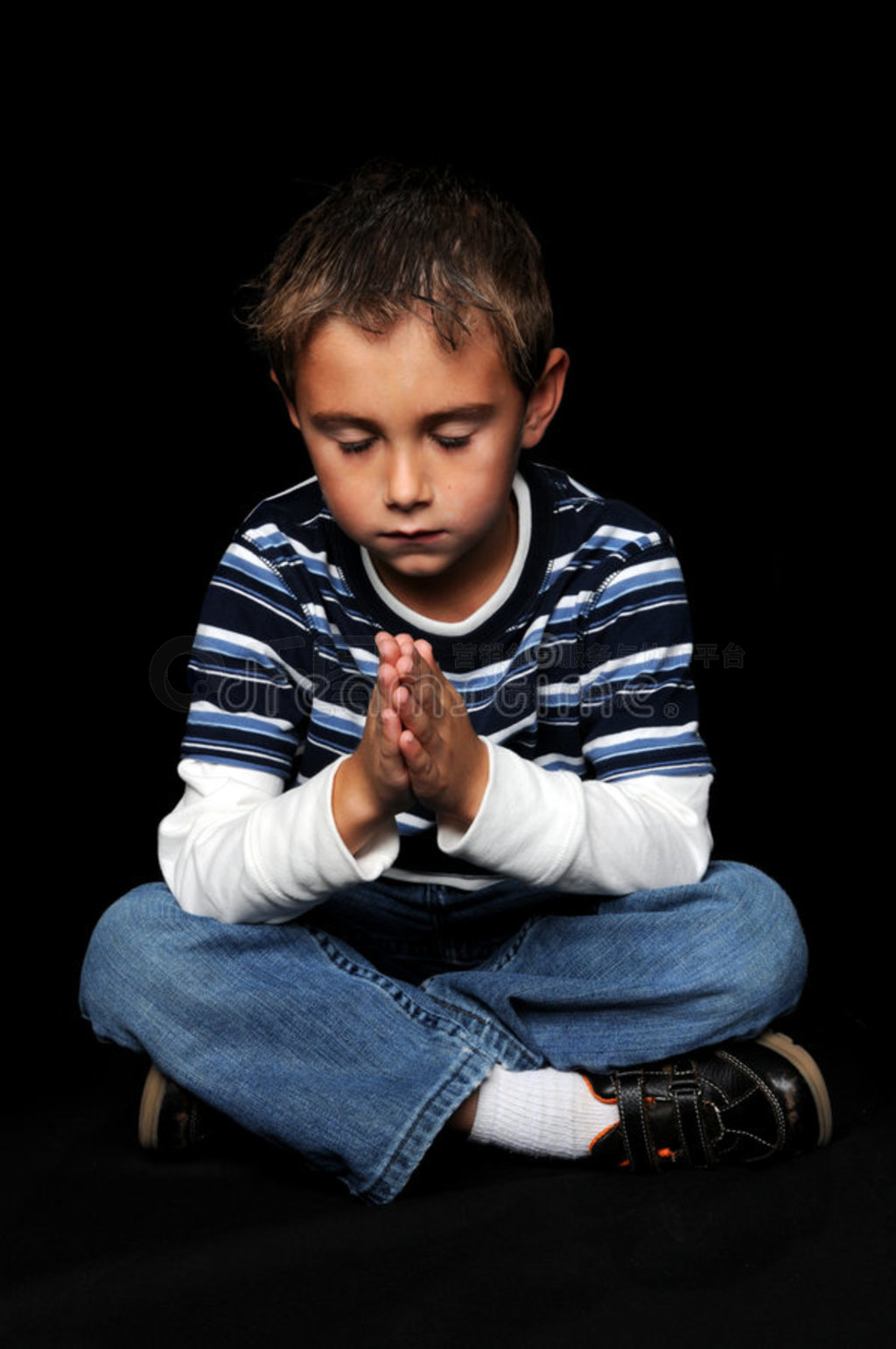 耶稣孩子祷告矢量图__其他_人物图库_矢量图库_昵图网nipic.com