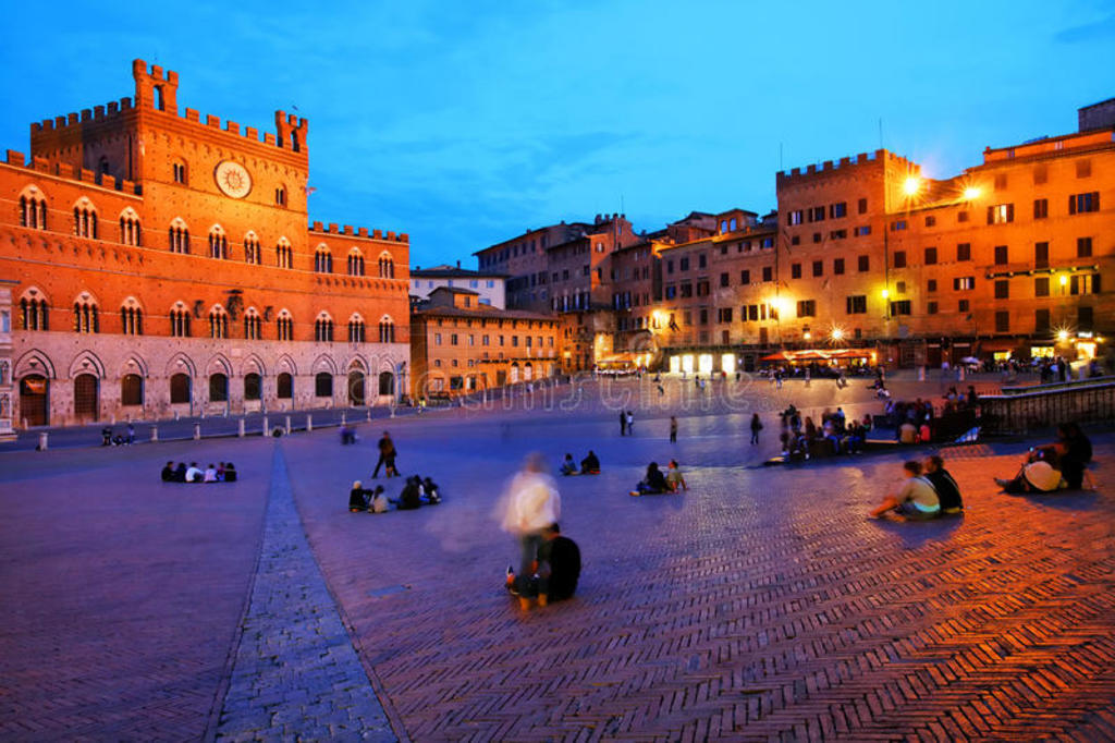 Үɿ㳡piazza del campoղƹpalazzo pubblico