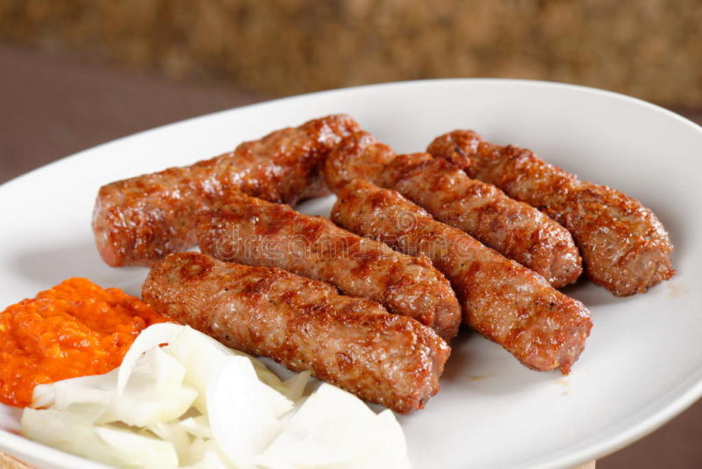 ajvarĴͳcevapcici