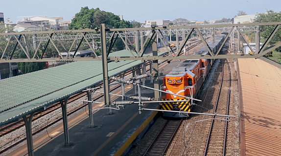 鐵路高鐵交通運輸實拍視頻1080p和諧號動車高鐵ppt鐵路系統ppt模板