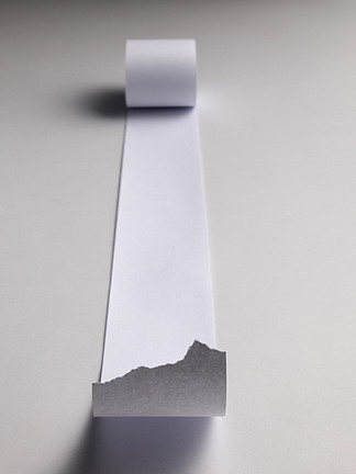 纸 卷起 添加列表 纸型 纸卷 纤维素 长 白色 曲线 卷轴 连续性 圆柱 孔 材料 空白 纸卷 <i>薄</i> 卷轴形状 金融 文具 平面 电脑纸 孤立  孤立在白色  Buerobedarf  寓言  想法 