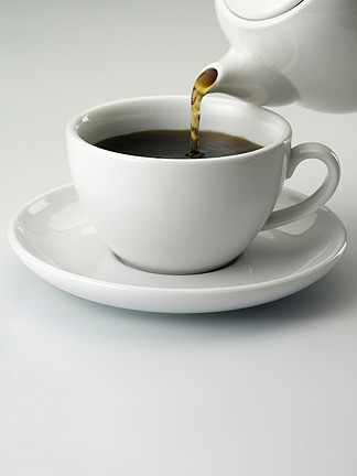 下午茶 亚洲 亚洲食品 黑色 早餐 休息 棕色 咖啡因分子 咖啡 咖啡杯 杯子 饮料 食品 食品和饮料 热量 激励 液体 早上 <i>动</i>机 没人 非酒精饮料 盘子 宗教图标 碟子 单个对象 静物 符号 茶 