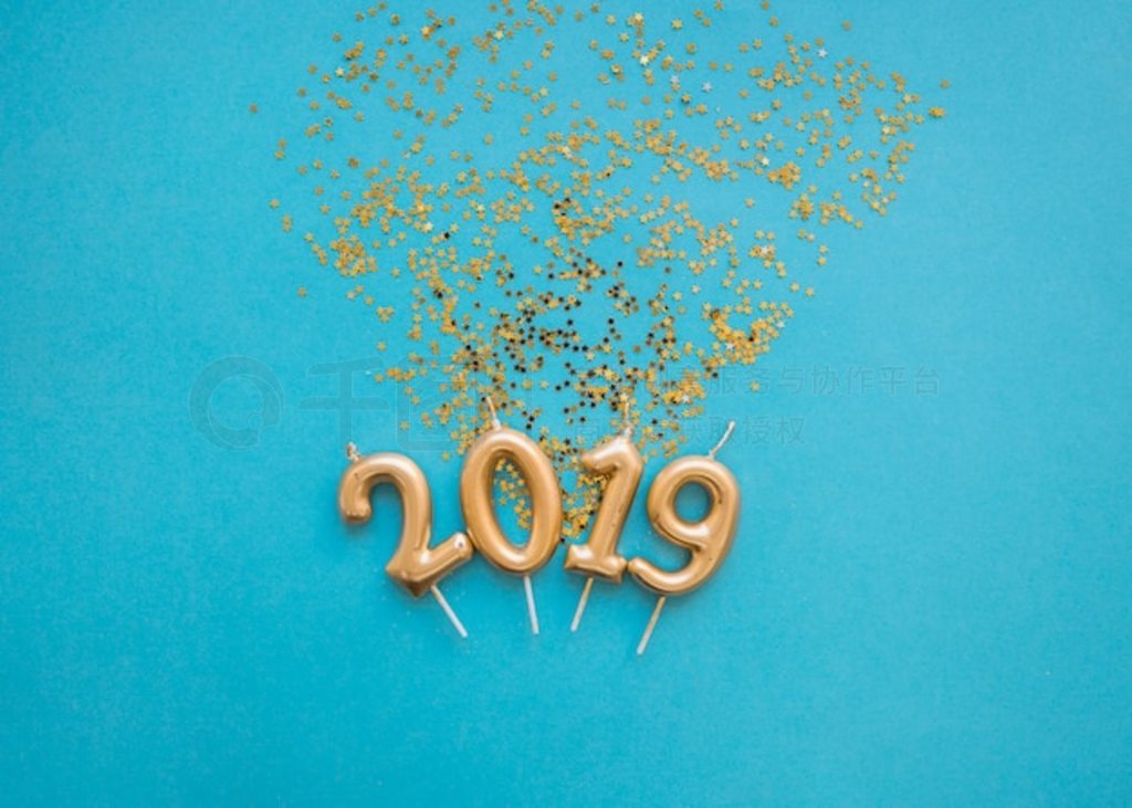 2019 Ƭ