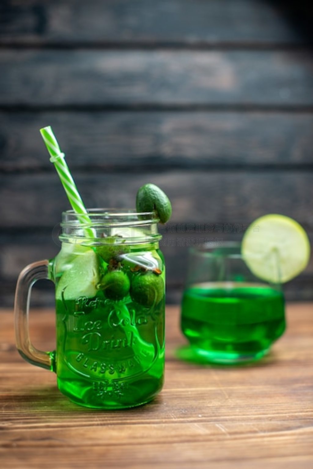 ǰ feijoa ֭ڴܵɫ칫ưˮƬβƲɫ