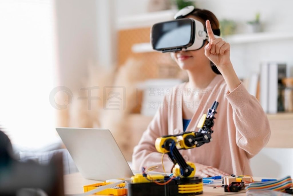 ŮԱ STEM STEAM  VR ѧϰֱ AI Ӱ£ڼͨ Arduino ƽ̨ôֱ