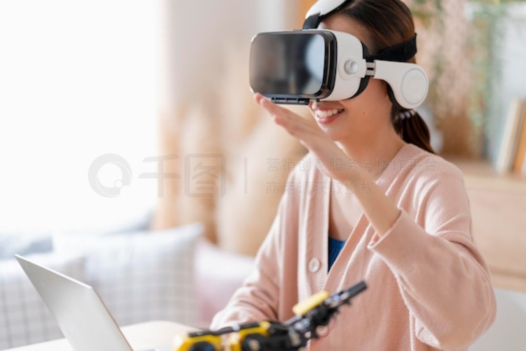 ŮԱ STEM STEAM  VR ѧϰֱ AI Ӱ£ڼͨ Arduino ƽ̨ôֱ