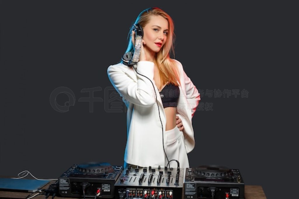 װĽ DJ Ů