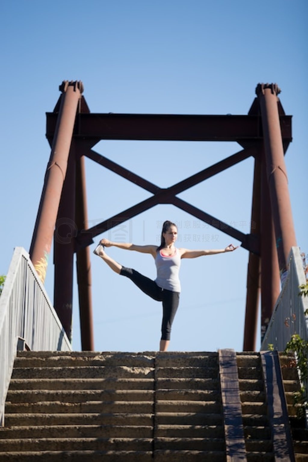 ͷ٤Utthita Hasta padangushthasana