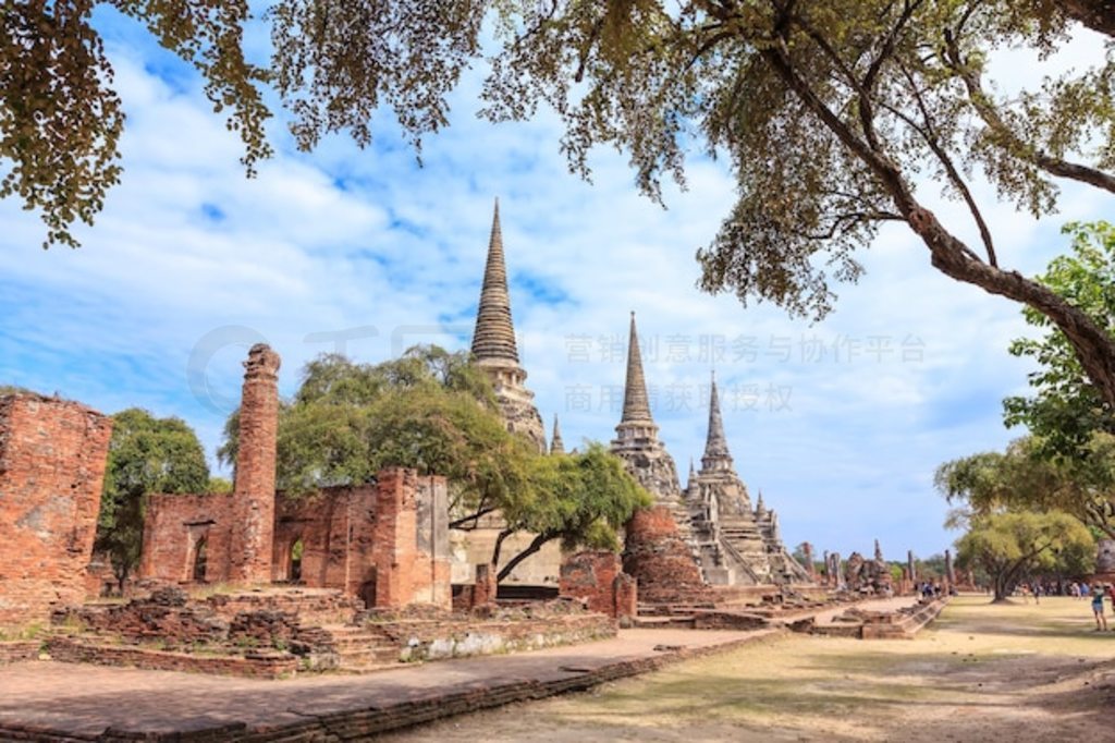 ̩Ǹ Phra Si Sanphet µ