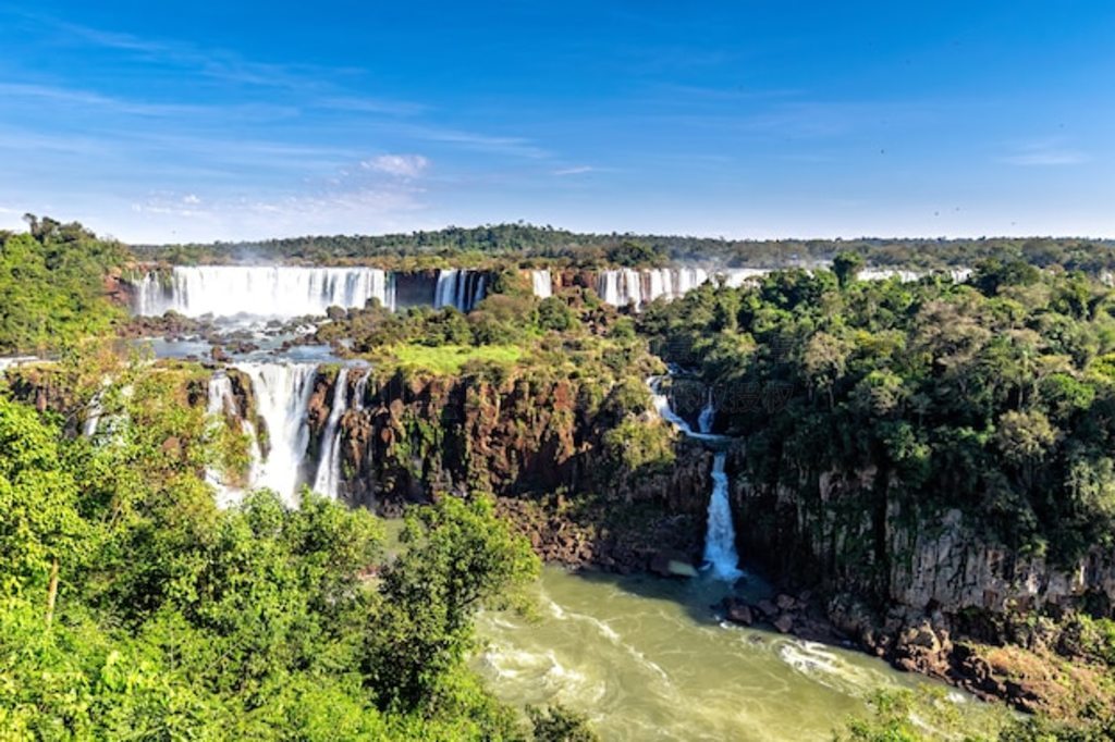 ͢չҹ԰ Cataratas ٲ