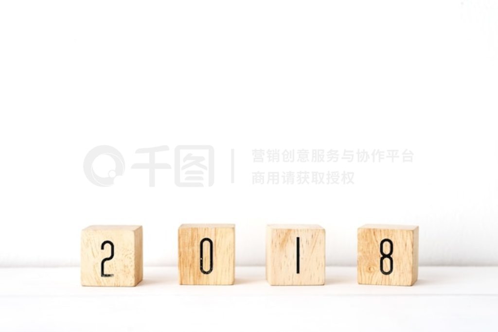 2018 ؿģ壬2018 ɫϵľͰɫˮǽıƿռĺ