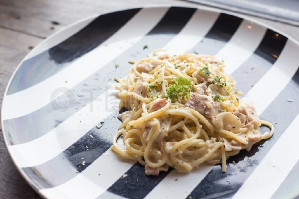 ɫͺɫϵcarbonara