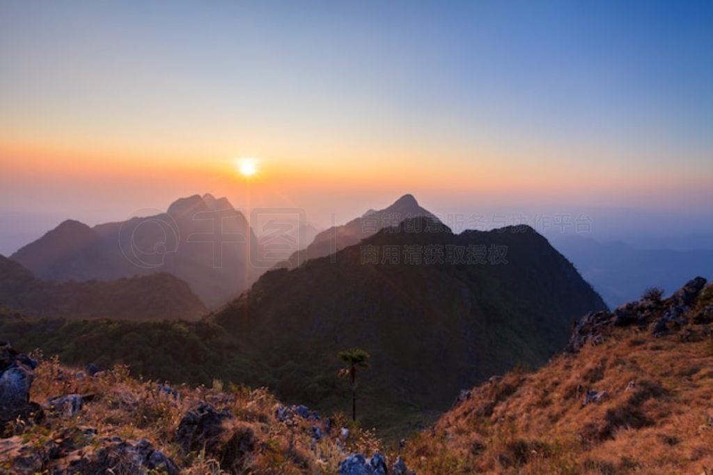 ̩ʡɽ Doi Luang Chiang Dao ľ