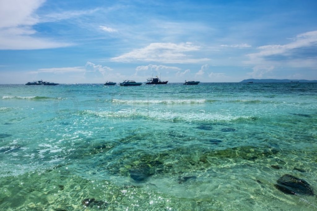 λ̩ŵŵ Koh Larn  Tien ̲