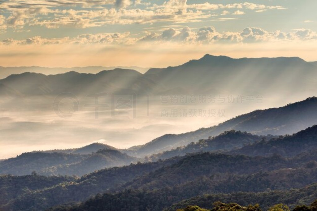 ̩ʡɽ Doi Luang Chiang Dao ľ