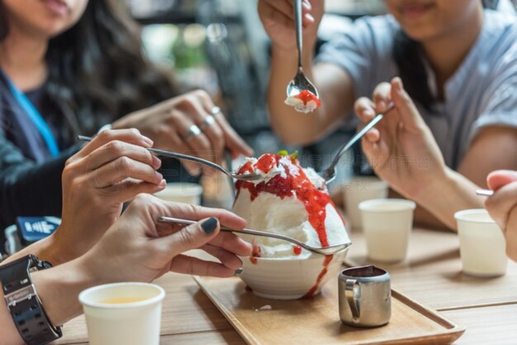 Bingsu  Bingsoo (Patbingsu) һеĺٱ㣬