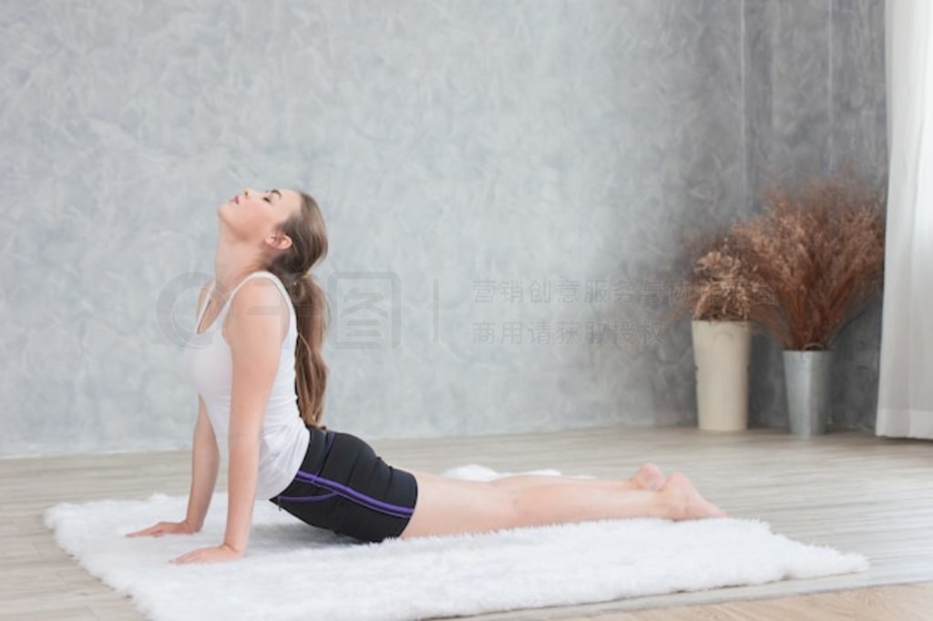 Ůڼ٤ Bhujangasana ۾չ