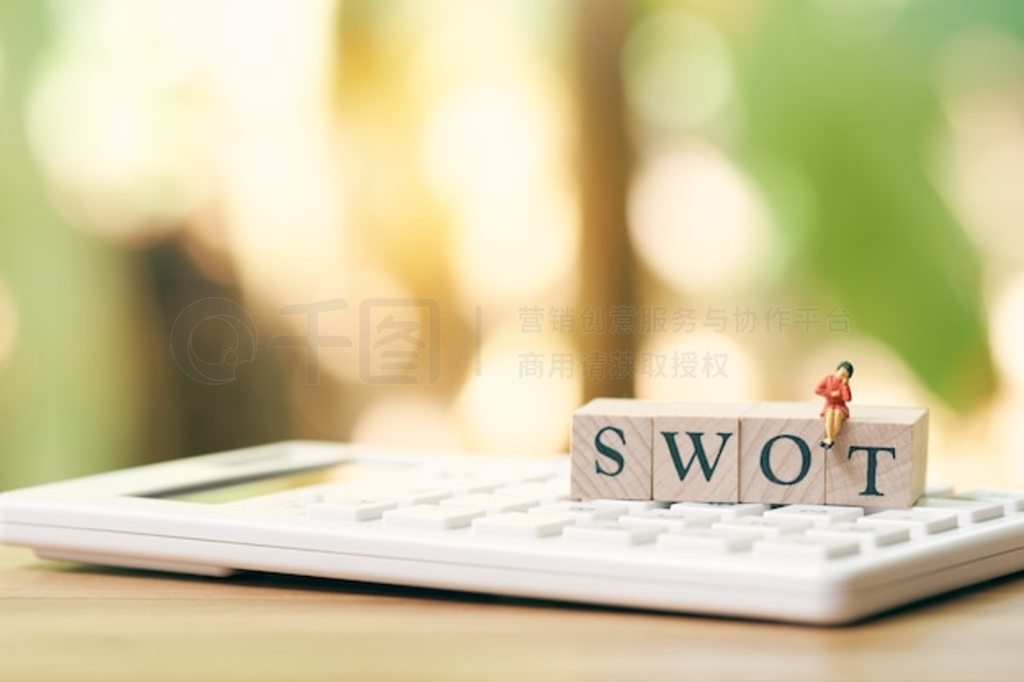 ΢ 4 ڰɫϵľ SWOT 