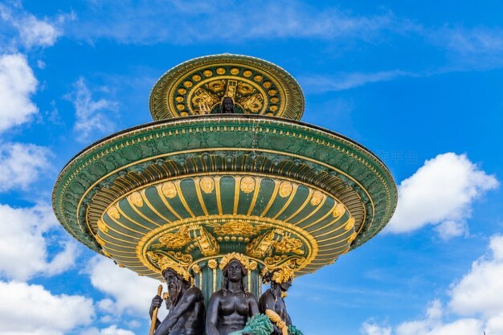  Fontaine des Fleuves