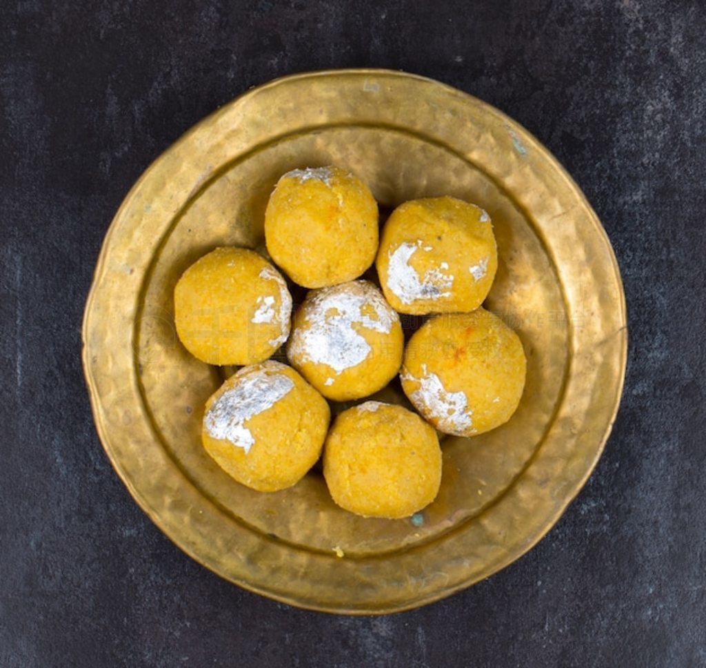 Besan Laddu ӡȴͳʳ