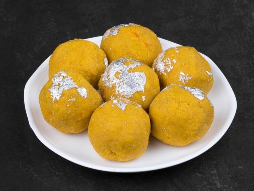 Besan Laddu ӡȴͳʳ